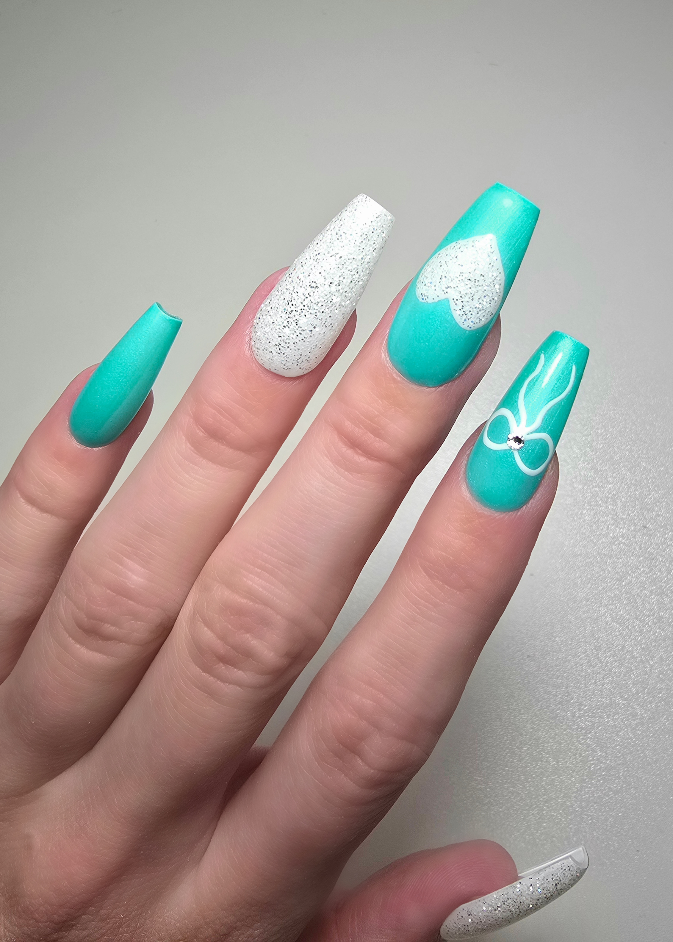 Diamonds and Pearls Glitter Gel 10 ml